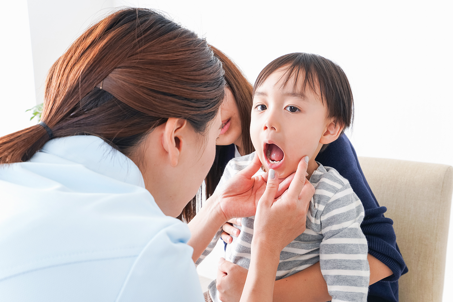 できるだけ削らない。子どもの歯を、未来へつなぐ小児歯科